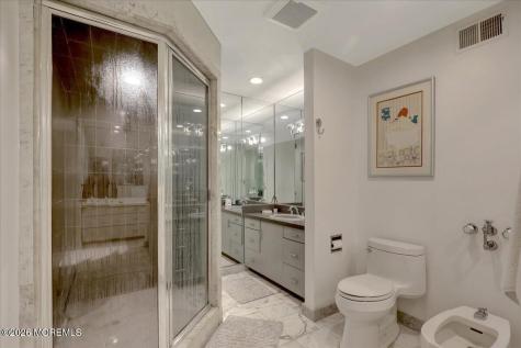311 Park Avenue Oakhurst NJ 07755
