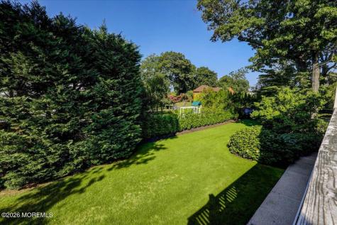 311 Park Avenue Oakhurst NJ 07755