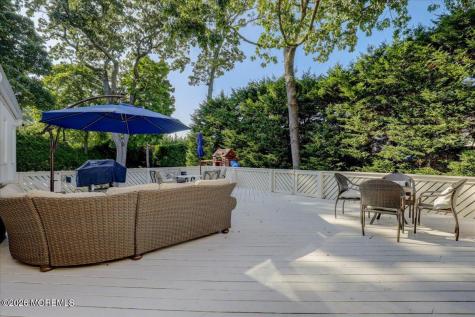 311 Park Avenue Oakhurst NJ 07755