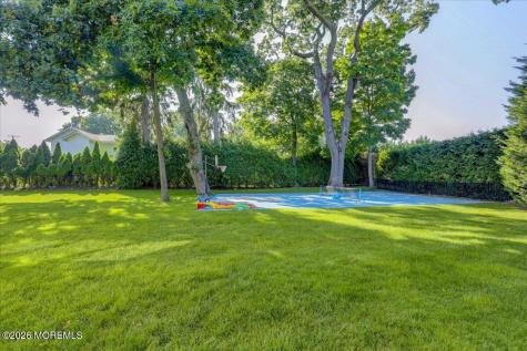311 Park Avenue Oakhurst NJ 07755