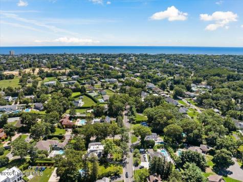 311 Park Avenue Oakhurst NJ 07755