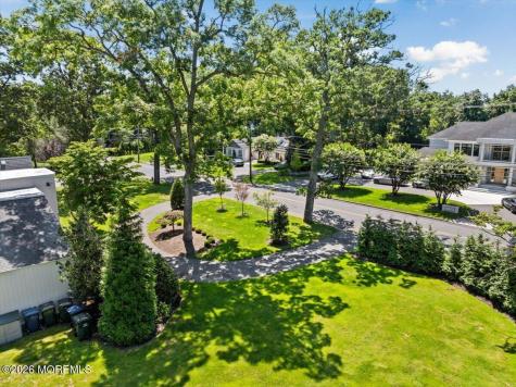 311 Park Avenue Oakhurst NJ 07755