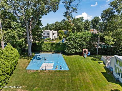 311 Park Avenue Oakhurst NJ 07755