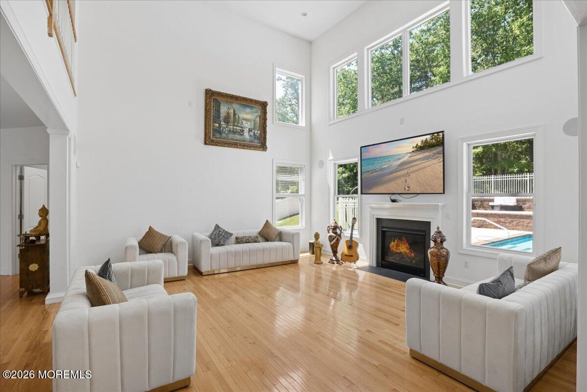 12 Monarch Path Morganville NJ 07751