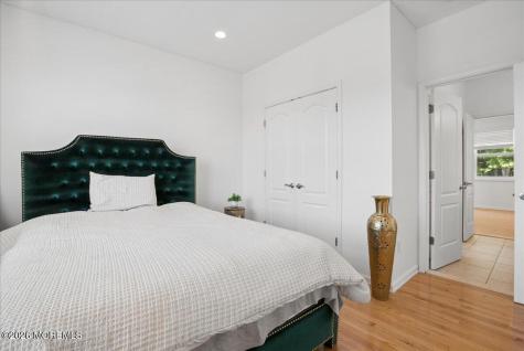 12 Monarch Path Morganville NJ 07751