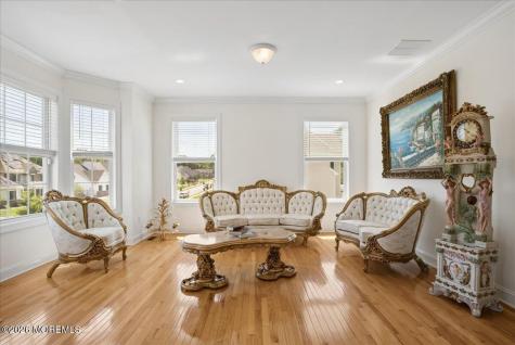 12 Monarch Path Morganville NJ 07751