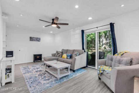 81 Whispering Oaks Way Jackson NJ 08527