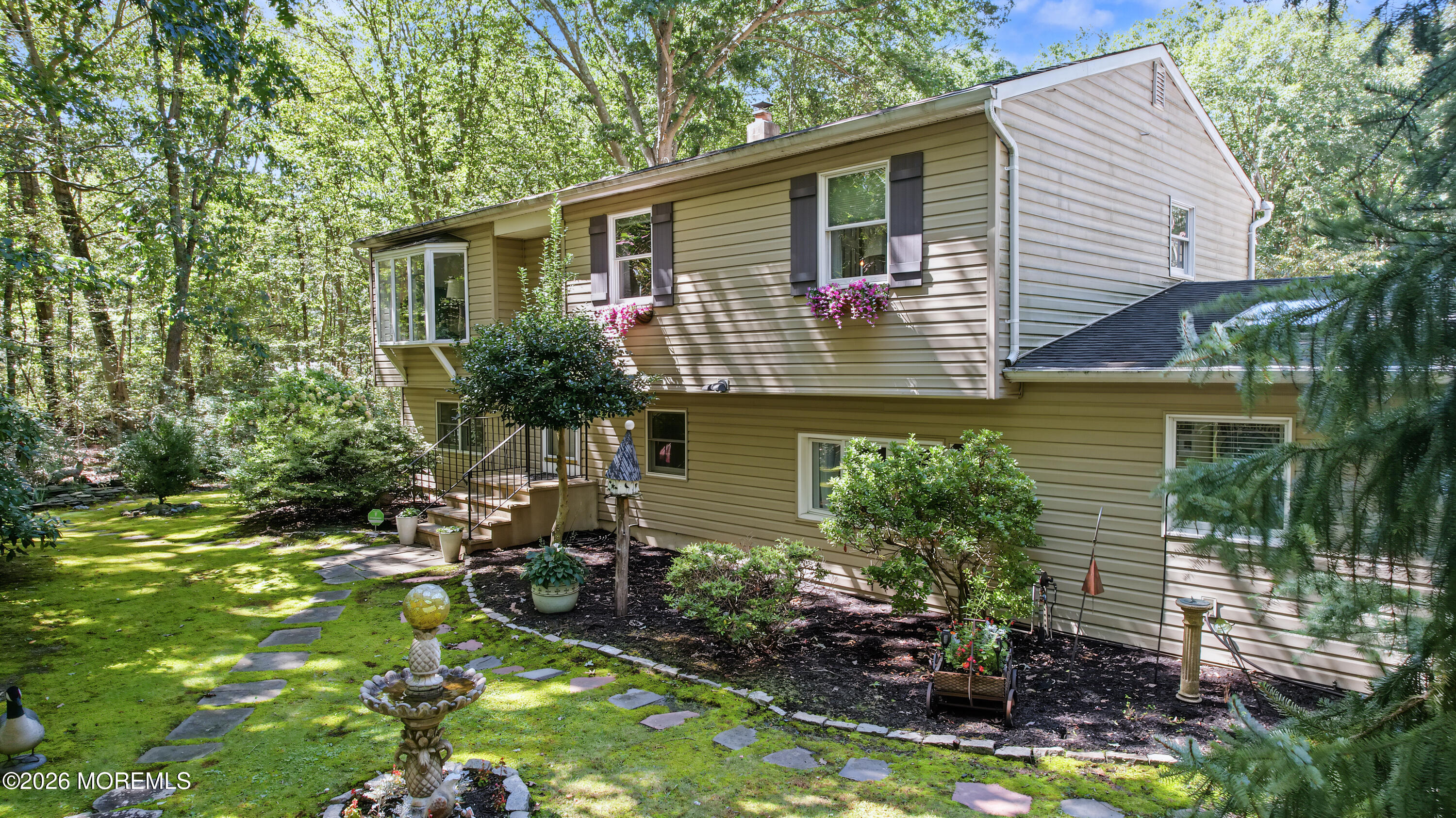 347 E Millstream Road Cream Ridge NJ 08514