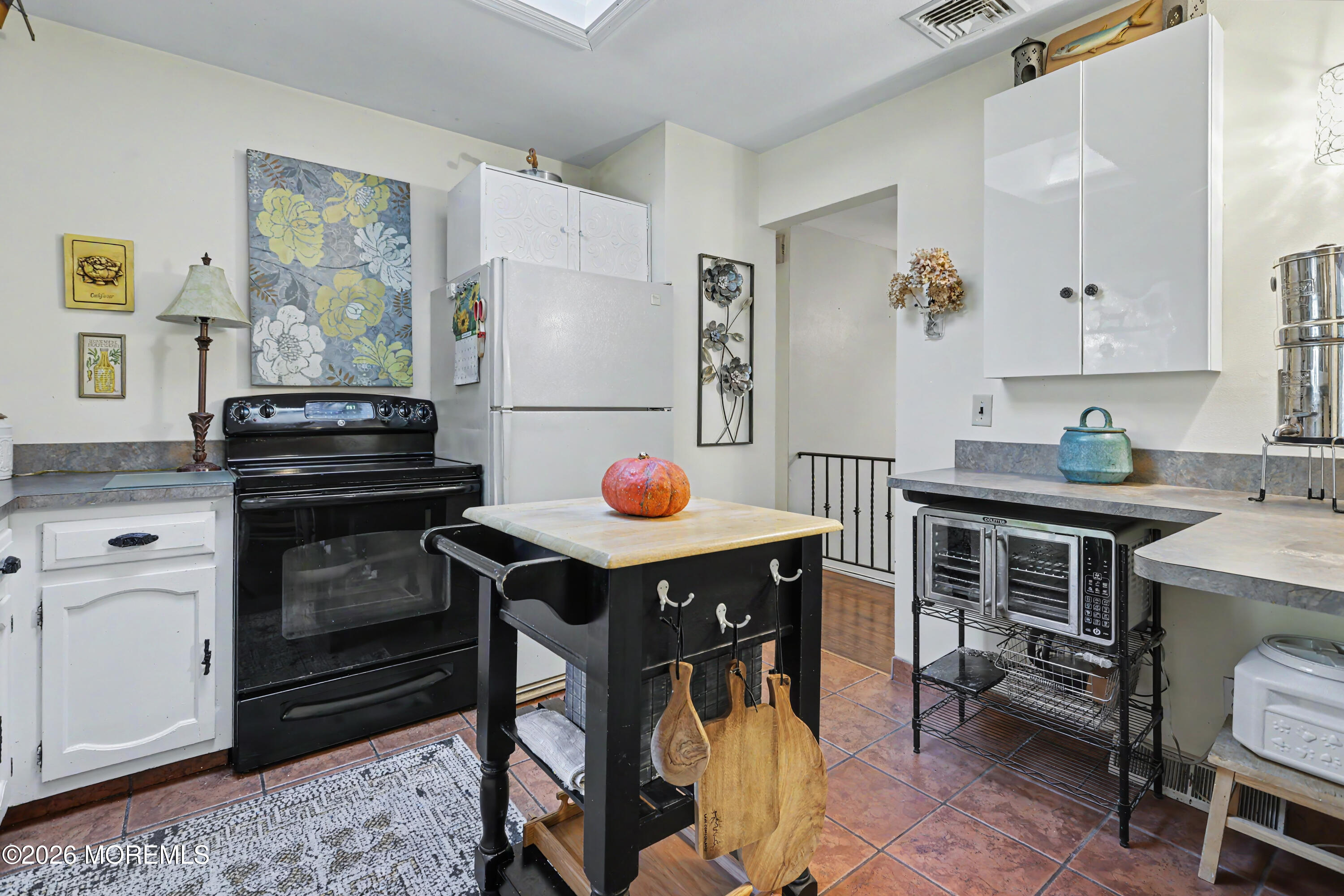 347 E Millstream Road Cream Ridge NJ 08514