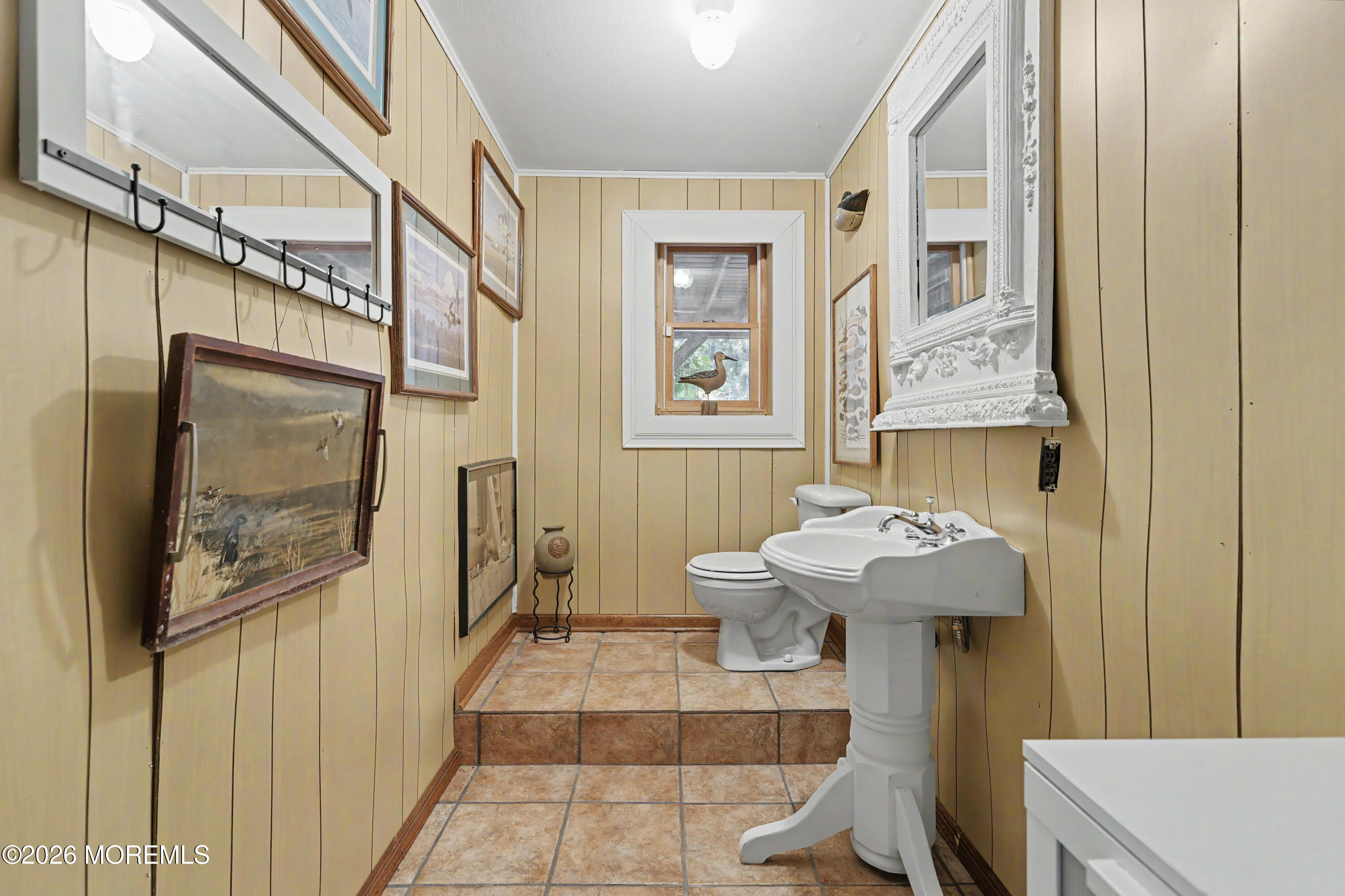 347 E Millstream Road Cream Ridge NJ 08514