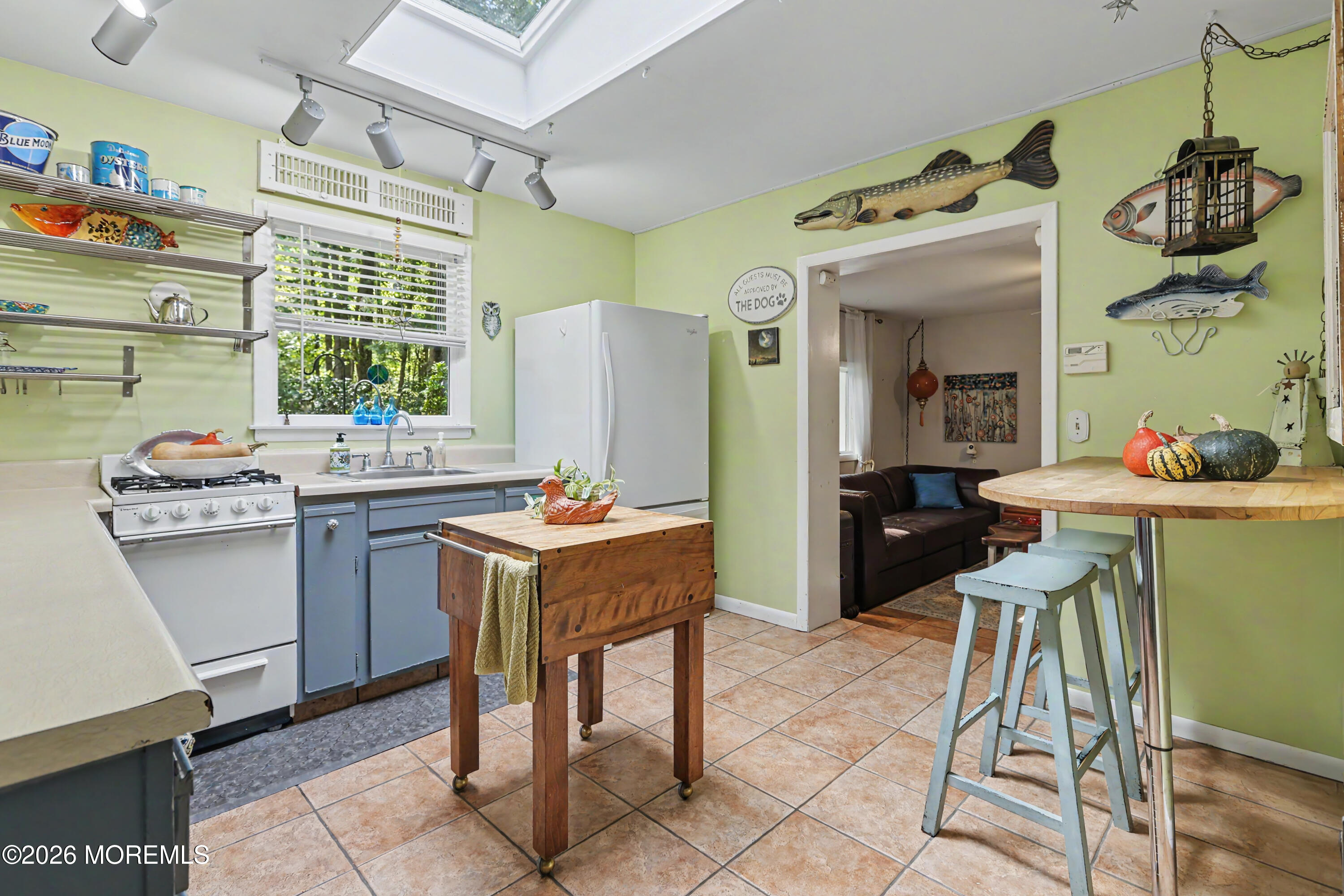 347 E Millstream Road Cream Ridge NJ 08514
