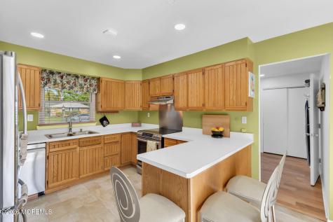 101 Andover Lane Matawan NJ 07747