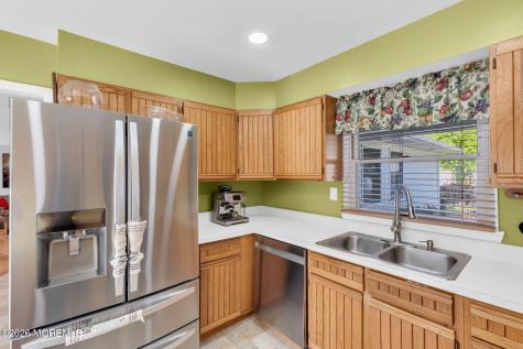 101 Andover Lane Matawan NJ 07747