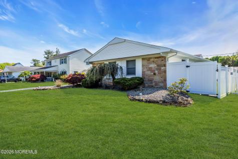 101 Andover Lane Matawan NJ 07747