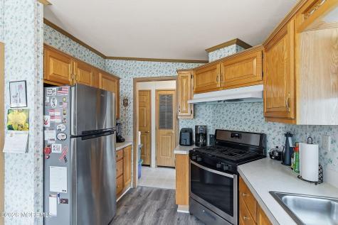 523 Momosa Drive Whiting NJ 08759