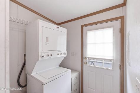 523 Momosa Drive Whiting NJ 08759