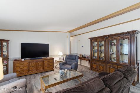 523 Momosa Drive Whiting NJ 08759