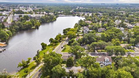 408 S Lake Drive Lakewood NJ 08701