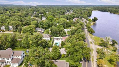 408 S Lake Drive Lakewood NJ 08701