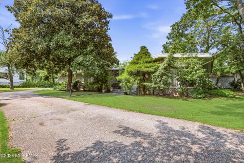 408 S Lake Drive Lakewood NJ 08701