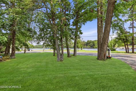 408 S Lake Drive Lakewood NJ 08701