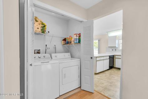 5 Vienna Drive Toms River NJ 08757