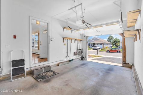 5 Vienna Drive Toms River NJ 08757
