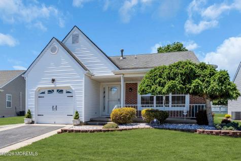 5 Vienna Drive Toms River NJ 08757