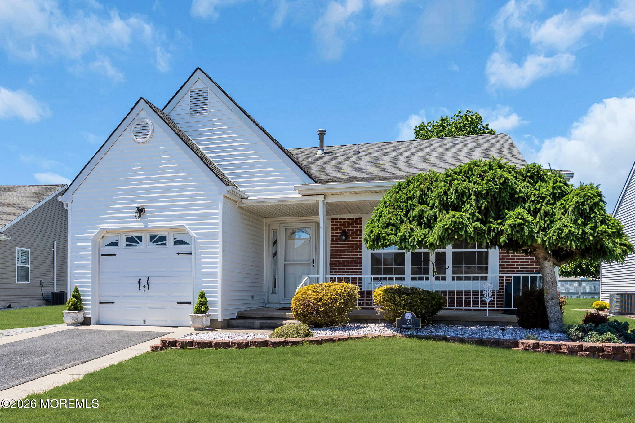5 Vienna Drive Toms River NJ 08757