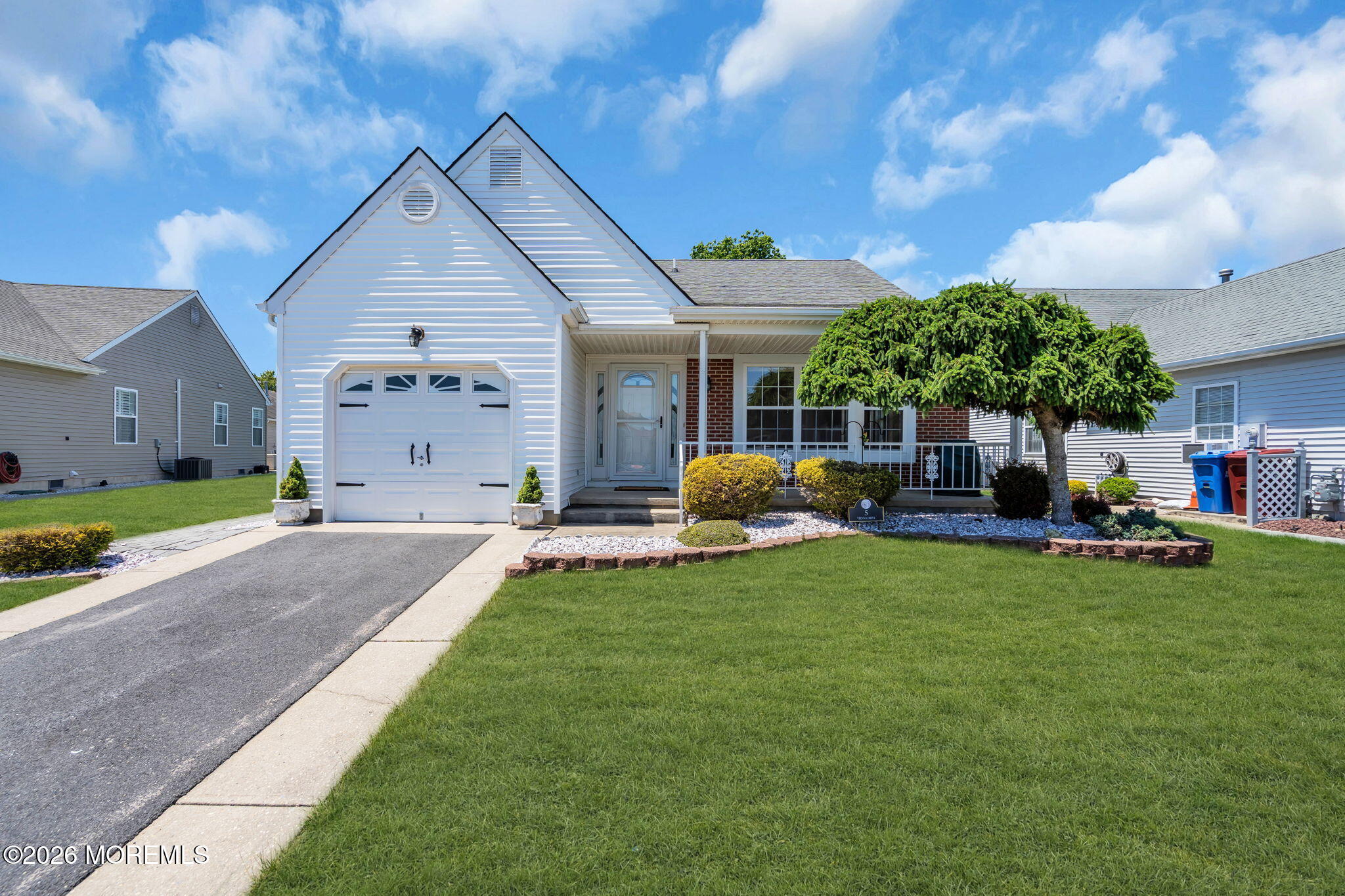 5 Vienna Drive Toms River NJ 08757