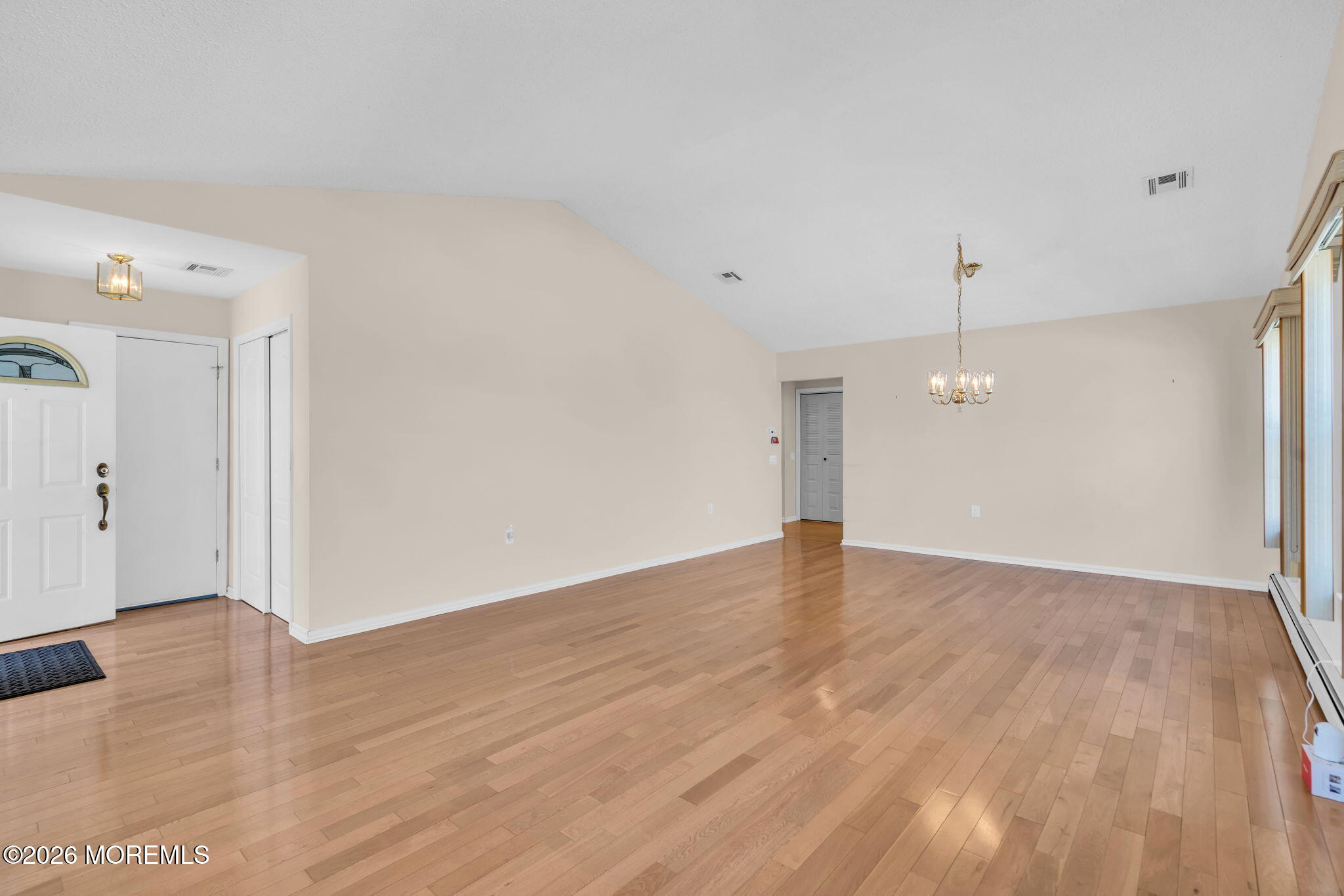 5 Vienna Drive Toms River NJ 08757