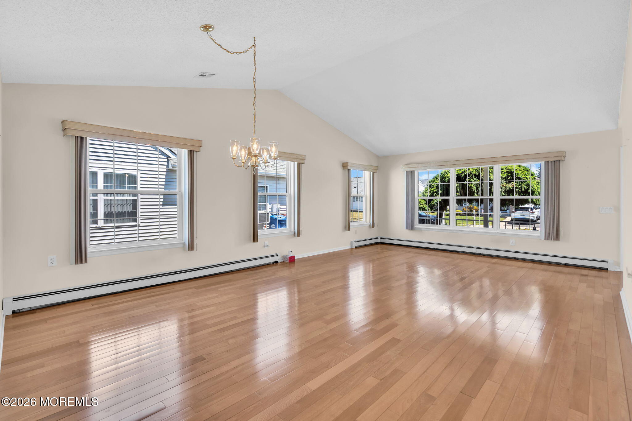 5 Vienna Drive Toms River NJ 08757