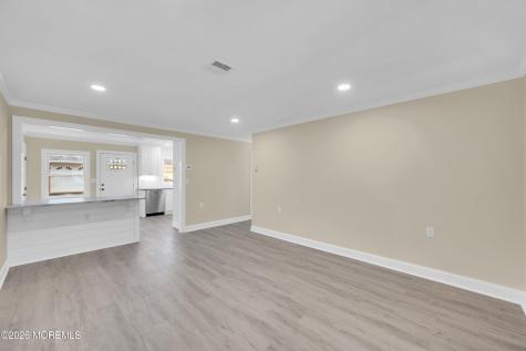 111B Edinburgh Lane Lakewood NJ 08701
