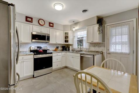 1 Salem Drive Whiting NJ 08759