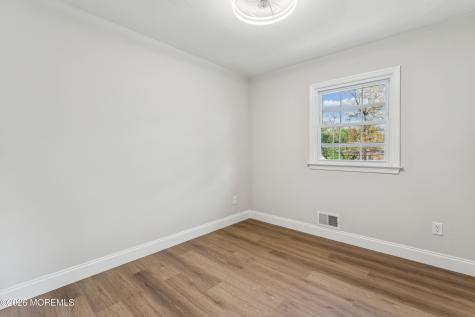 886 Raleigh Drive Toms River NJ 08753
