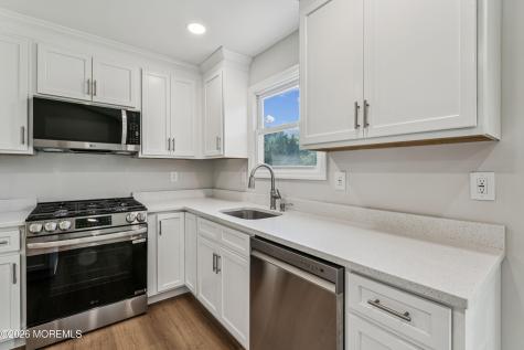 886 Raleigh Drive Toms River NJ 08753