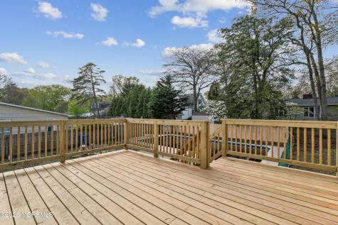 886 Raleigh Drive Toms River NJ 08753