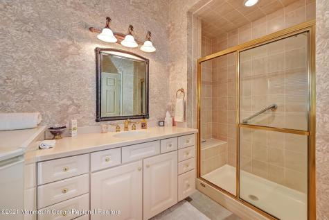 41 Portchester Drive Jackson NJ 08527