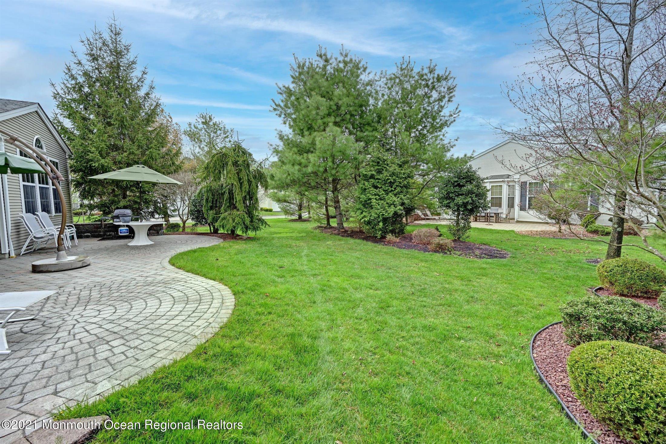 41 Portchester Drive Jackson NJ 08527