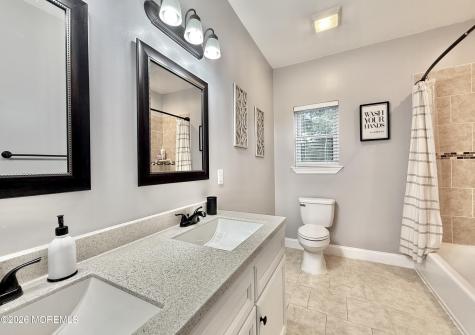 340 Railroad Avenue West Creek NJ 08092