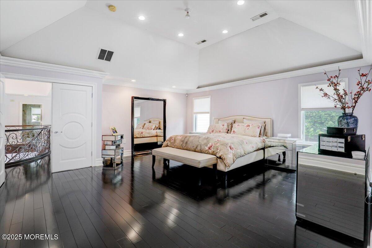 11 Hemingway Court Morganville NJ 07751