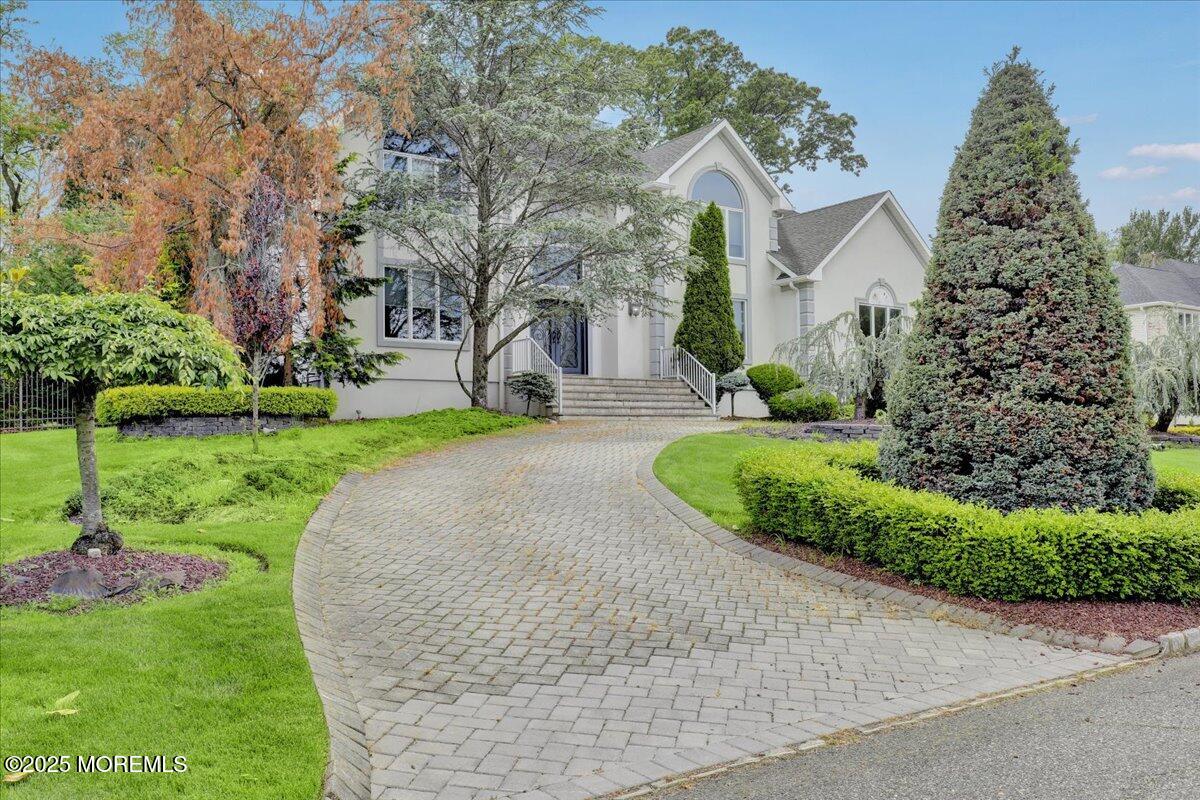 11 Hemingway Court Morganville NJ 07751