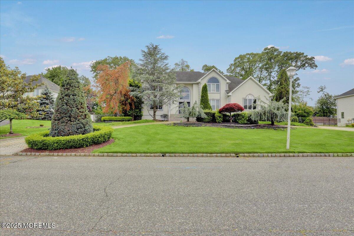 11 Hemingway Court Morganville NJ 07751