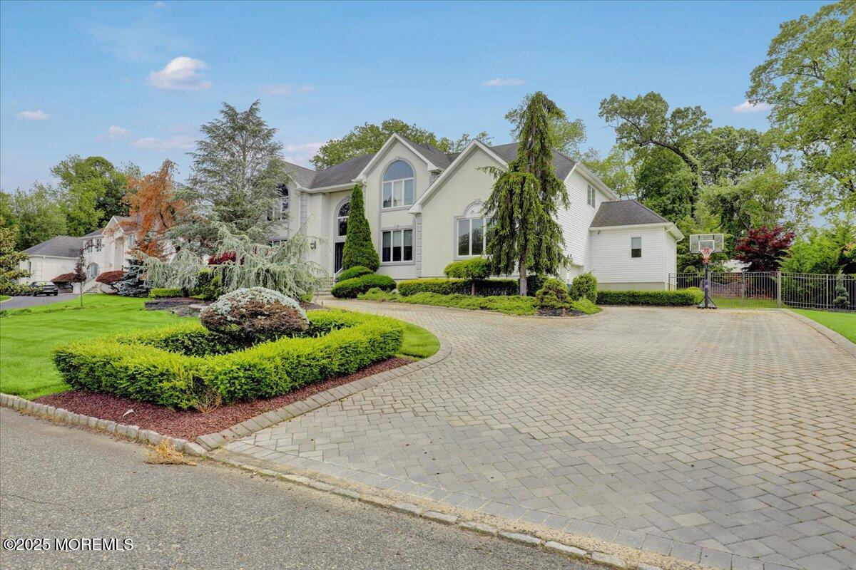 11 Hemingway Court Morganville NJ 07751