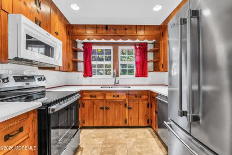 232 Ocean Avenue Island Heights NJ 08732