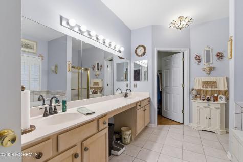 1 Ravenwood Court Bayville NJ 08721