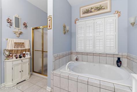 1 Ravenwood Court Bayville NJ 08721