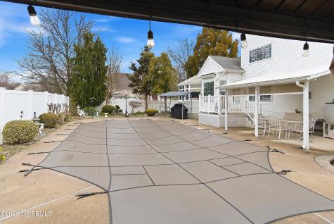 1 Ravenwood Court Bayville NJ 08721