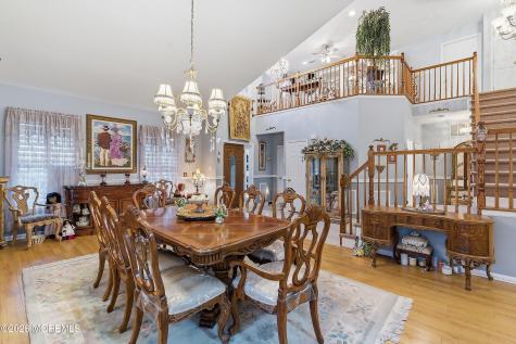 1 Ravenwood Court Bayville NJ 08721