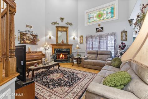 1 Ravenwood Court Bayville NJ 08721